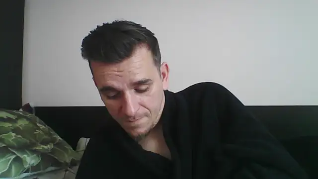 Huge cock22cm online show from 03-14-25, 08:21