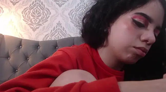 EmmaCowperr online show from 03-10-25, 05:50