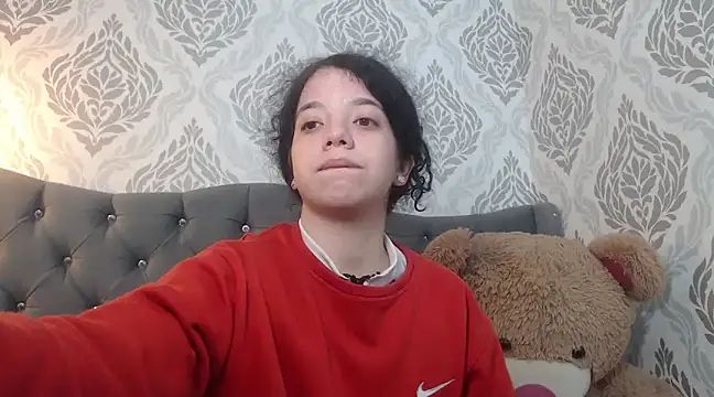 EmmaCowperr online show from 03-13-25, 12:13