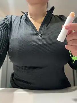 melanny10 online show from 12-24-24, 11:49