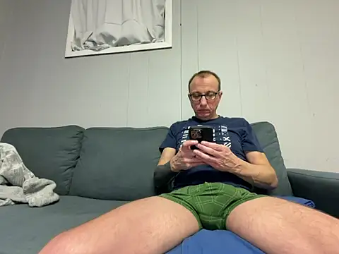 mouser21212 online show from 01-02-25, 12:55