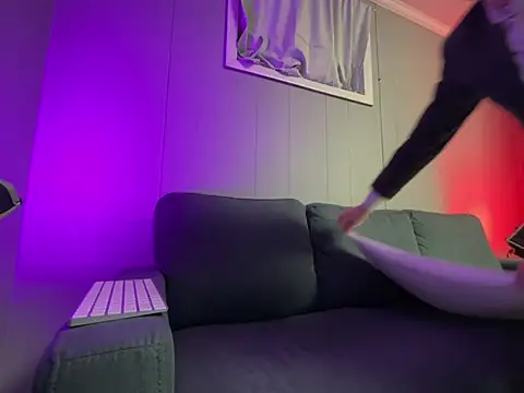 mouser21212 online show from 01-24-25, 07:19