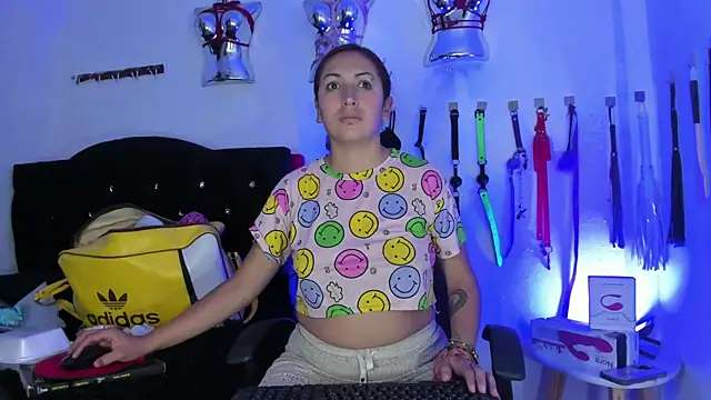 LucyStrike  online show from 11-04-25, 10:42