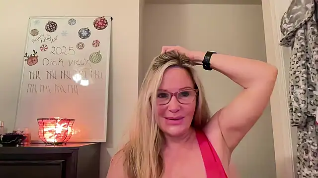 Snapshot of Milf_Goddess chatting on 01-27-25, 05:58 Milf Goddess online show from 01-27-25, 05:58