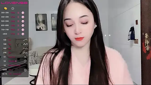 Snapshot of kolll88 chatting on 12-14-24, 12:01 kolll88 online show from 12-14-24, 12:01