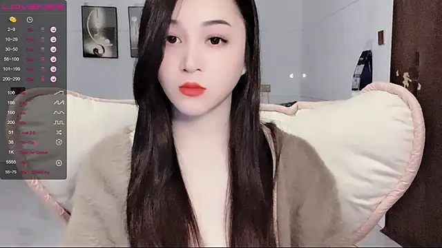 Snapshot of kolll88 chatting on 02-20-25, 04:07 kolll88 online show from 02-20-25, 04:07