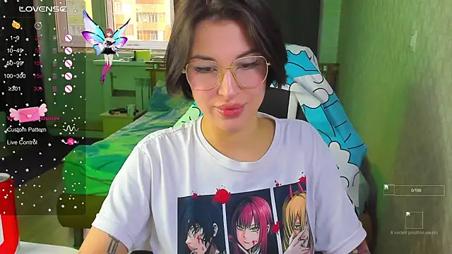 Snapshot of folinskayyya chatting on 11-18-25, 03:34 folinskayyya online show from 11-18-25, 03:34