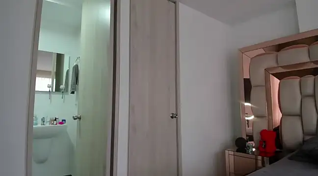 candy-sam28 online show from 12-13-24, 04:38