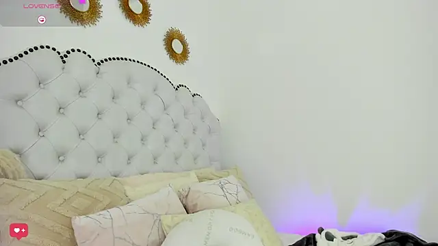 Ashleyjenner  online show from 03-01-25, 07:04