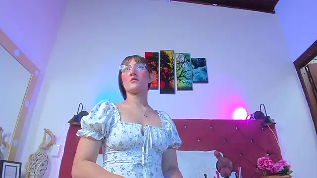 Ruth harvey  online show from 11-23-25, 02:06