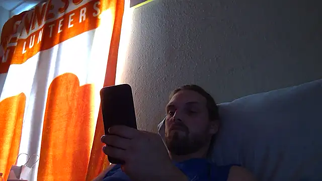 Snapshot of VitaminmanFL chatting on 12-21-24, 02:58 VitaminmanFL online show from 12-21-24, 02:58