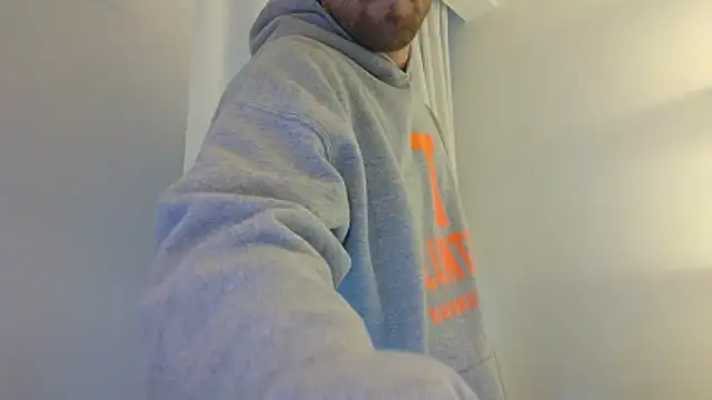 Snapshot of VitaminmanFL chatting on 01-11-25, 10:29 VitaminmanFL online show from 01-11-25, 10:29