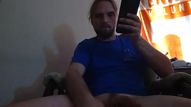 Snapshot of VitaminmanFL chatting on 02-07-25, 07:49 VitaminmanFL online show from 02-07-25, 07:49