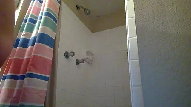 Snapshot of VitaminmanFL chatting on 03-08-25, 04:17 VitaminmanFL online show from 03-08-25, 04:17