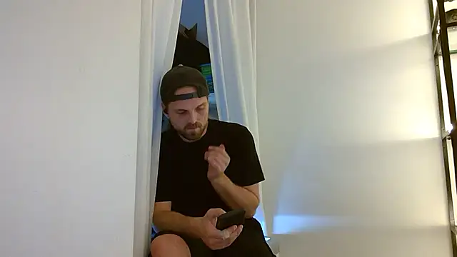 Snapshot of VitaminmanFL chatting on 03-10-25, 01:12 VitaminmanFL online show from 03-10-25, 01:12