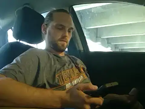 Snapshot of VitaminmanFL chatting on 03-22-25, 04:04 VitaminmanFL online show from 03-22-25, 04:04