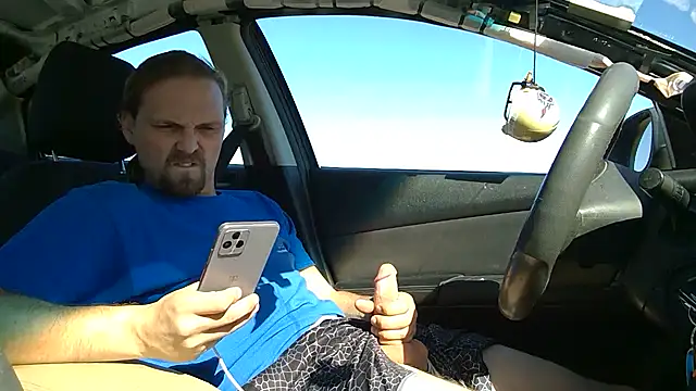 Snapshot of VitaminmanFL chatting on 11-13-25, 06:07 VitaminmanFL online show from 11-13-25, 06:07