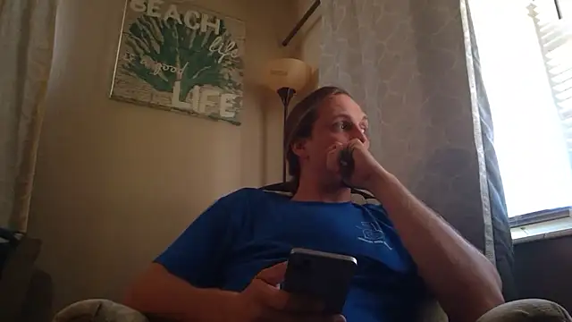 Snapshot of VitaminmanFL chatting on 11-14-25, 06:28 VitaminmanFL online show from 11-14-25, 06:28