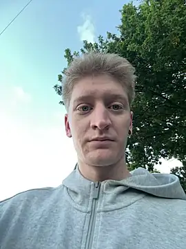 Snapshot of jerk_it_out69 chatting on 09-11-25, 05:35 jerk it out69 online show from 09-11-25, 05:35