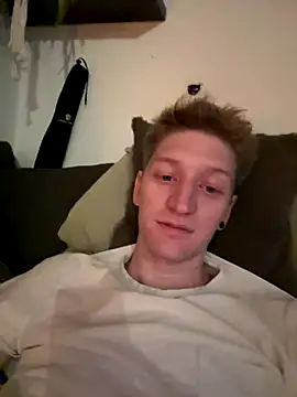 Snapshot of jerk_it_out69 chatting on 09-13-25, 05:46 jerk it out69 online show from 09-13-25, 05:46