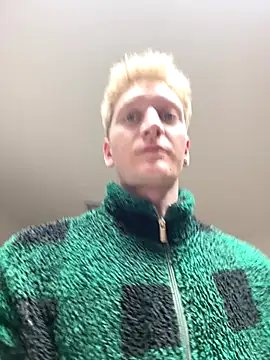 Snapshot of jerk_it_out69 chatting on 10-11-25, 11:25 jerk it out69 online show from 10-11-25, 11:25