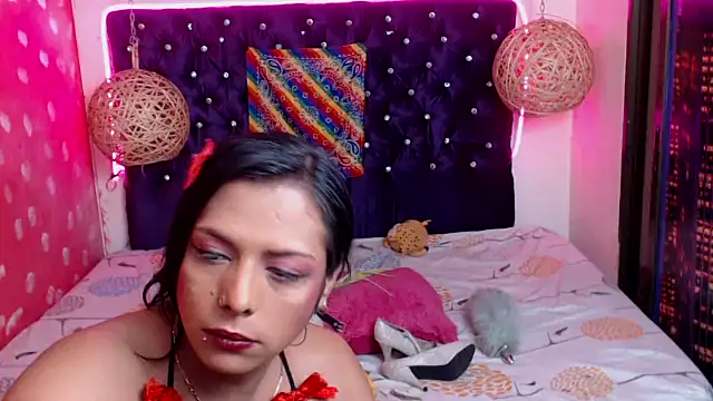 Snapshot of EmilyTsSweet chatting on 02-18-25, 05:42 EmilyTsSweet online show from 02-18-25, 05:42