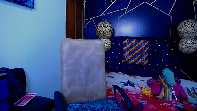 Snapshot of EmilyTsSweet chatting on 03-05-25, 10:10 EmilyTsSweet online show from 03-05-25, 10:10