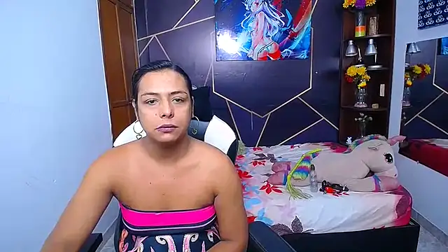 Snapshot of EmilyTsSweet chatting on 10-01-25, 01:50 EmilyTsSweet online show from 10-01-25, 01:50