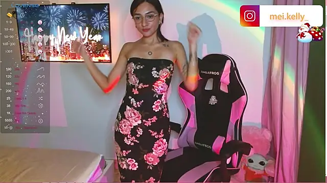 Mei Kelly online show from 12-31-24, 01:57