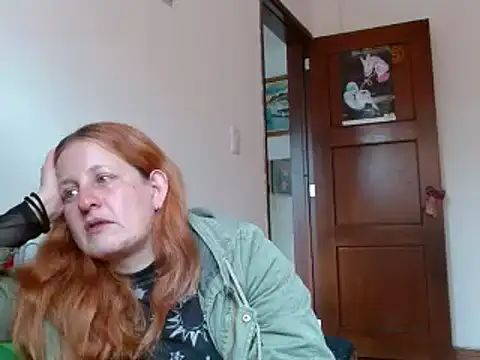 ViioletaMora online show from 11-19-25, 05:35