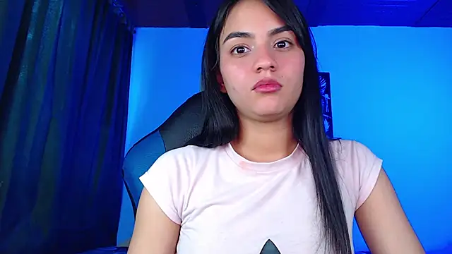 Snapshot of Ariel_Zeo1 chatting on 12-11-24, 10:06 Ariel Zeo1 online show from 12-11-24, 10:06