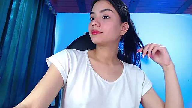 Snapshot of Ariel_Zeo1 chatting on 12-17-24, 08:10 Ariel Zeo1 online show from 12-17-24, 08:10