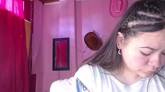 NikkiRous  online show from 09-21-25, 01:46