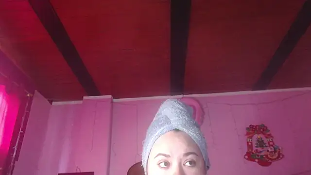 NikkiRous  online show from 10-22-25, 12:38