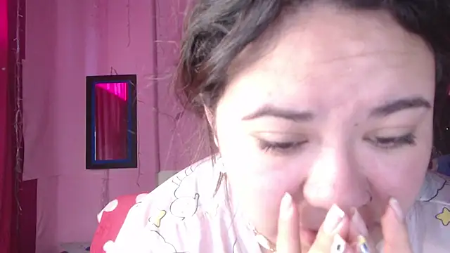 NikkiRous  online show from 10-23-25, 12:26