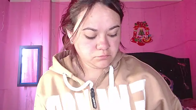 NikkiRous  online show from 01-10-26, 01:02