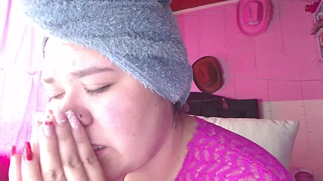 NikkiRous  online show from 01-18-26, 01:48