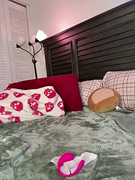 BrattyBae xo online show from 03-02-25, 09:54