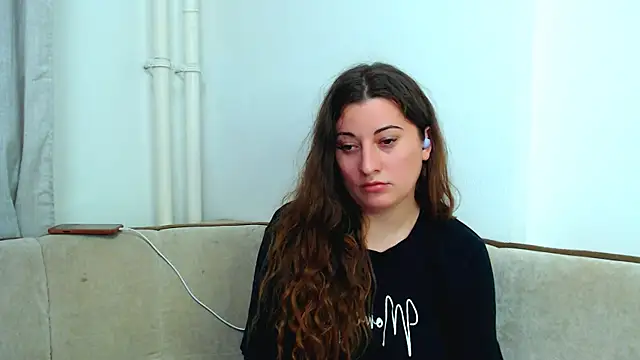 Helen Adams  online show from 12-10-24, 01:44