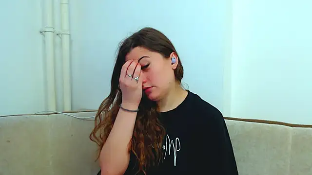 Helen Adams  online show from 12-19-24, 08:23