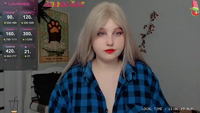 Snapshot of Crystal_Chris chatting on 01-14-25, 10:23 Crystal Chris online show from 01-14-25, 10:23