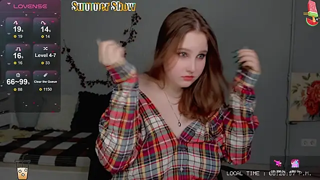 Snapshot of Crystal_Chris chatting on 01-22-25, 06:20 Crystal Chris online show from 01-22-25, 06:20