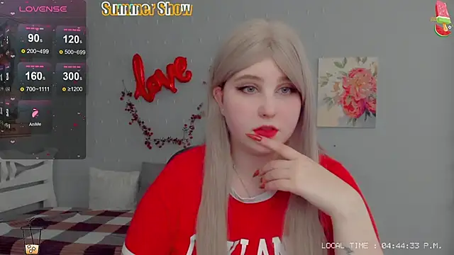 Snapshot of Crystal_Chris chatting on 03-13-25, 02:44 Crystal Chris online show from 03-13-25, 02:44