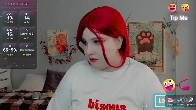 Snapshot of Crystal_Chris chatting on 09-28-25, 10:53 Crystal Chris online show from 09-28-25, 10:53