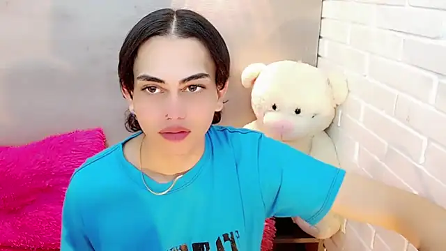 Daniela Pink  online show from 11-25-25, 07:36