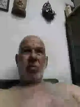 Snapshot of FabiQuilmes chatting on 12-15-24, 02:08 FabiQuilmes online show from 12-15-24, 02:08