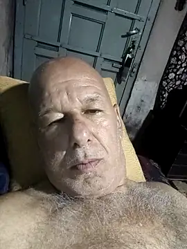 Snapshot of FabiQuilmes chatting on 03-03-25, 11:56 FabiQuilmes online show from 03-03-25, 11:56