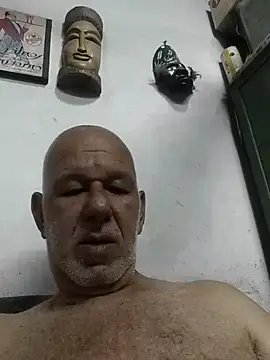 Snapshot of FabiQuilmes chatting on 03-07-25, 12:37 FabiQuilmes online show from 03-07-25, 12:37