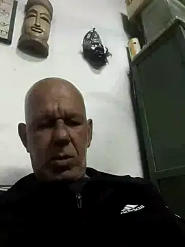 Snapshot of FabiQuilmes chatting on 09-21-25, 07:37 FabiQuilmes online show from 09-21-25, 07:37