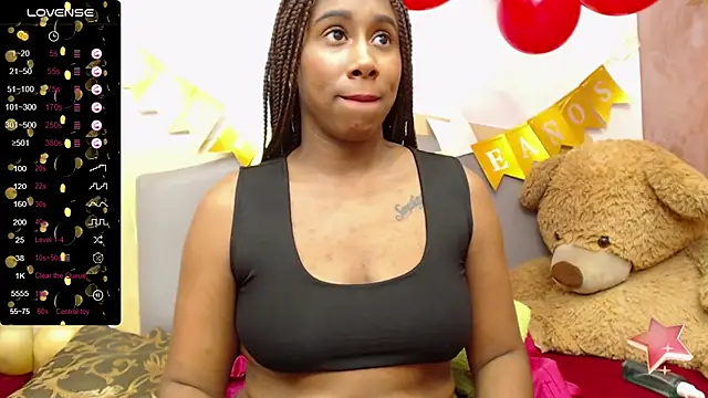 Snapshot of SheylaBrodhlei chatting on 02-15-25, 05:07 SheylaBrodhlei online show from 02-15-25, 05:07